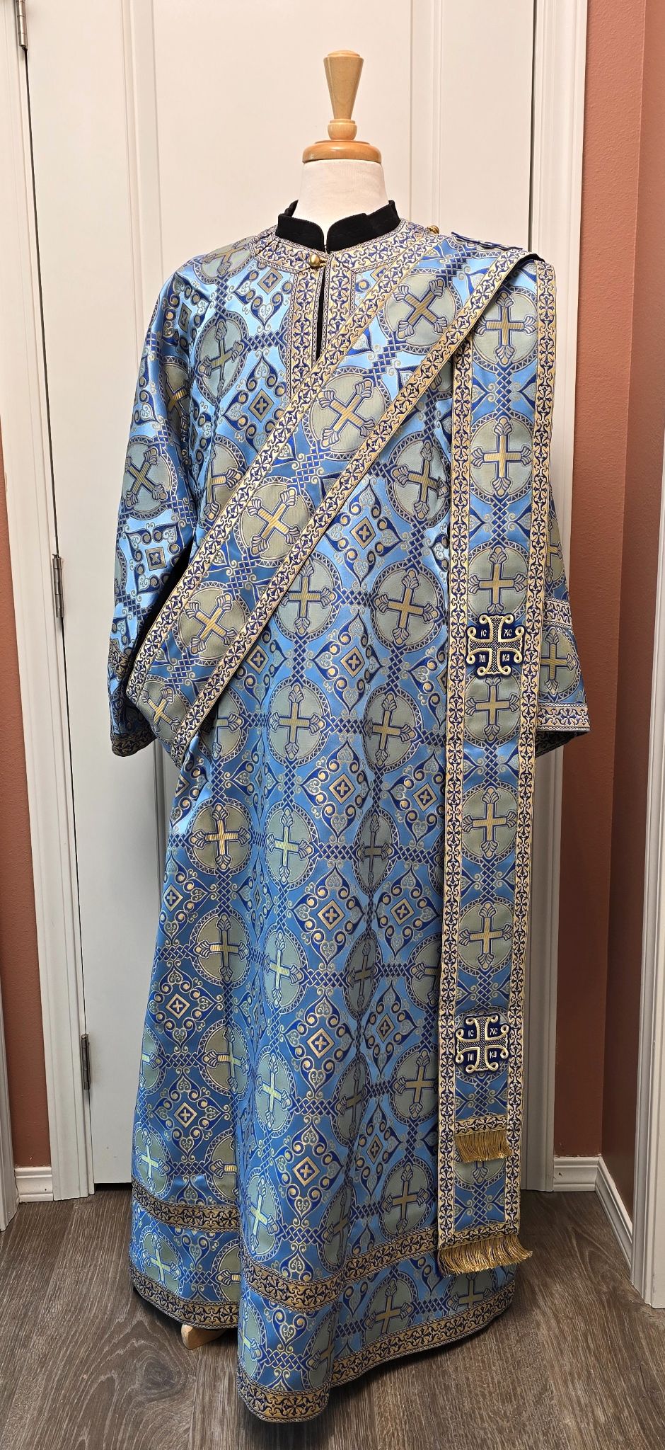 Deacon set, Antioch blue, special crosses