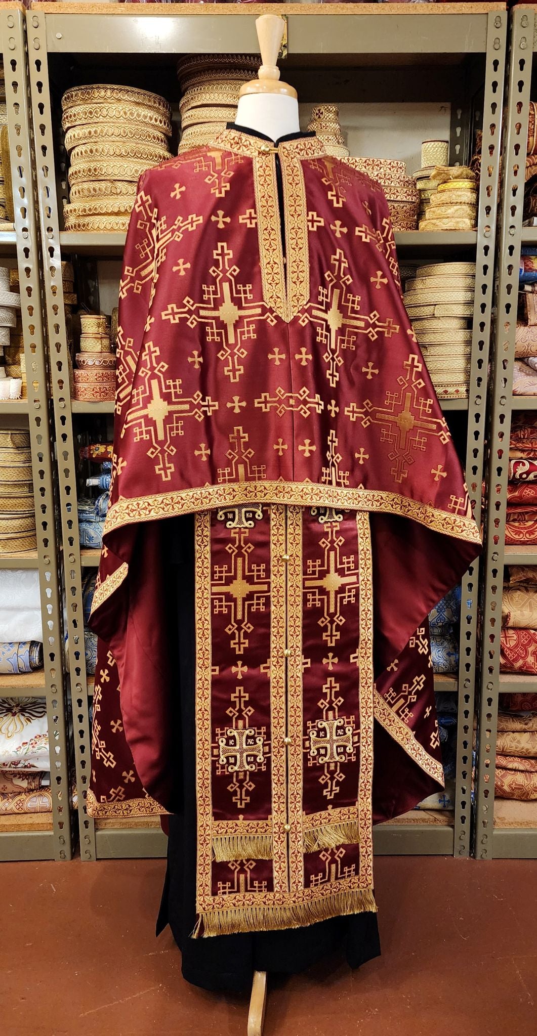 Priest vestments, Chandrax burgundy, BR