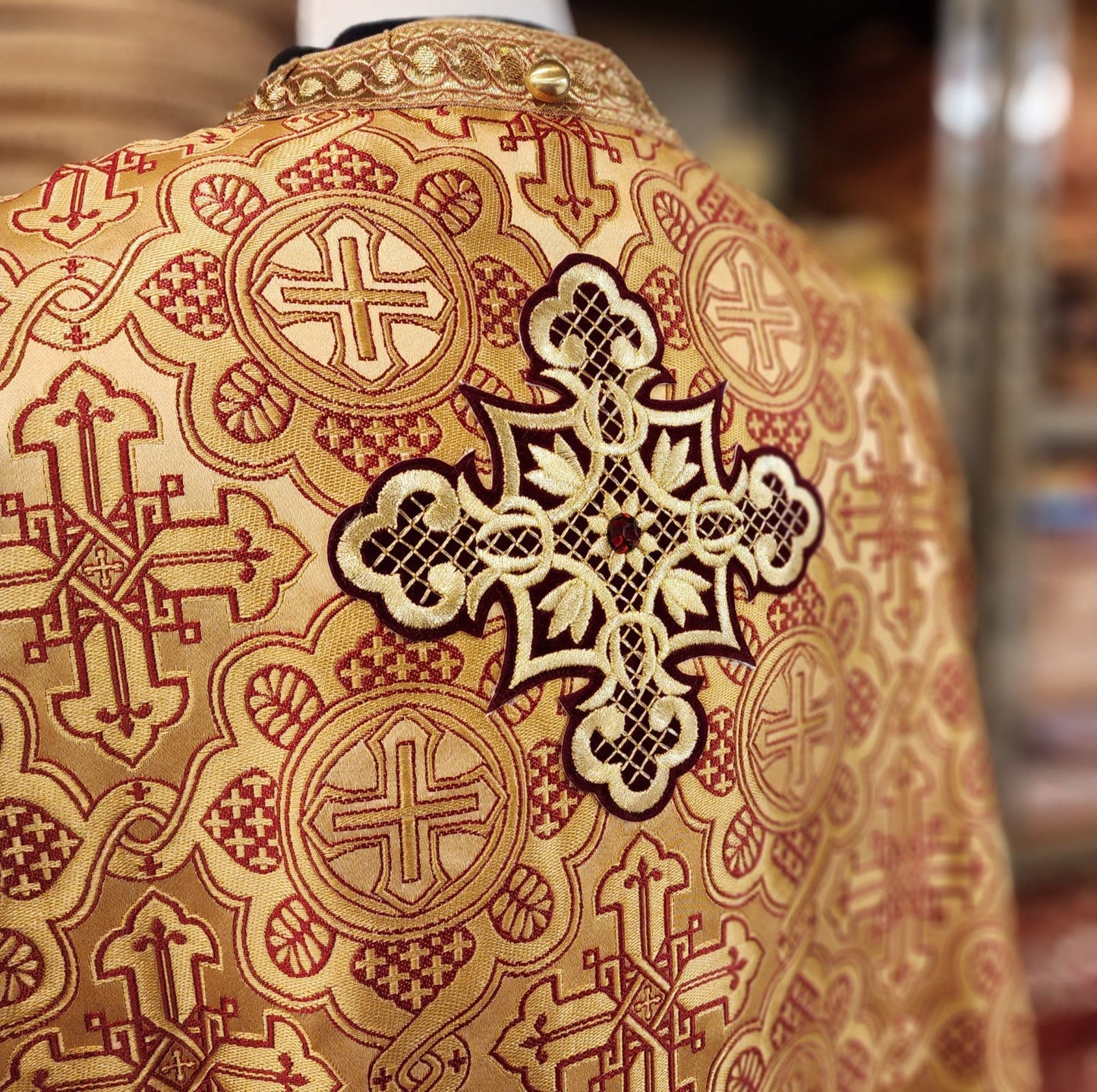 Priest vestments, Ravenna Gold with Red Accents, Avg Reg