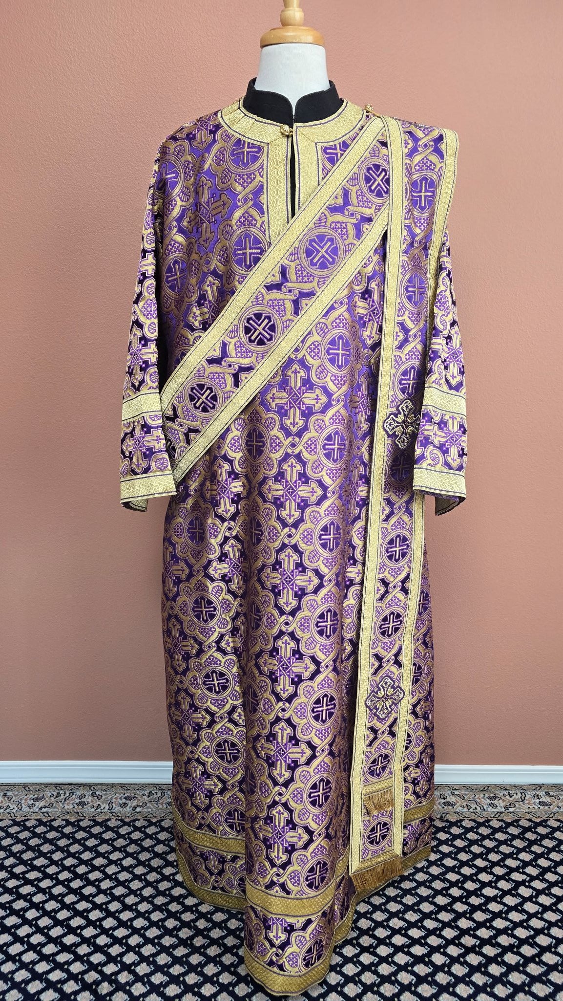 Deacon set, Ravenna purple Avg Reg